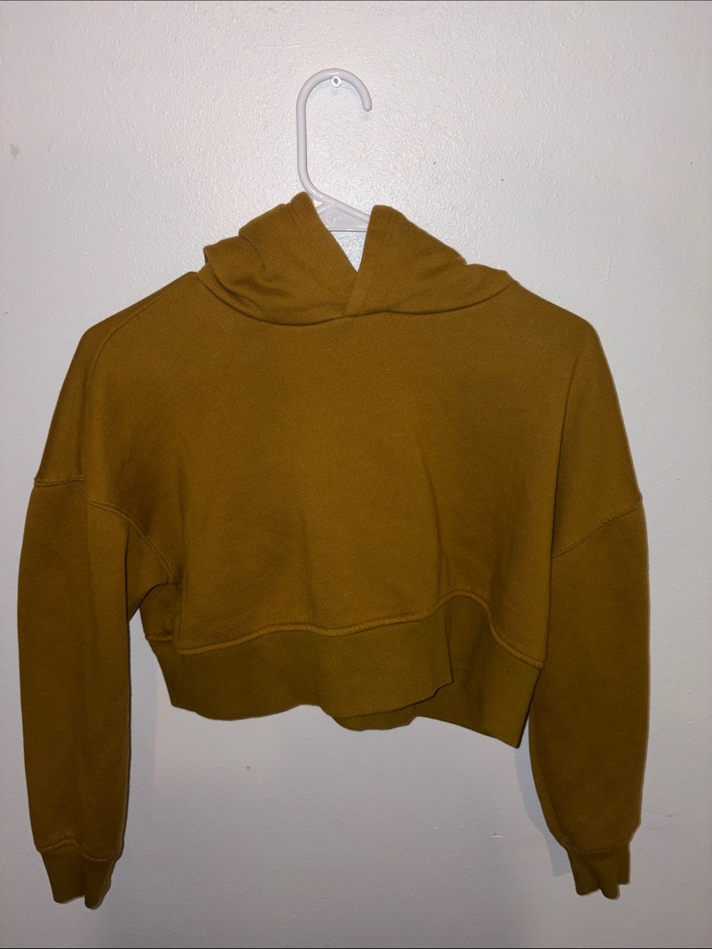 Forever 21 Cropped Hoodie in Mustard